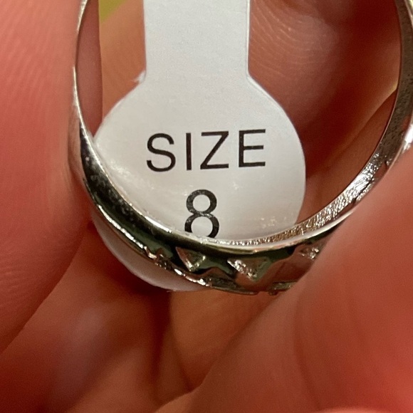 925 Sterling Silver Gemstone  Amethyst Dainty Ring - Picture 6 of 13